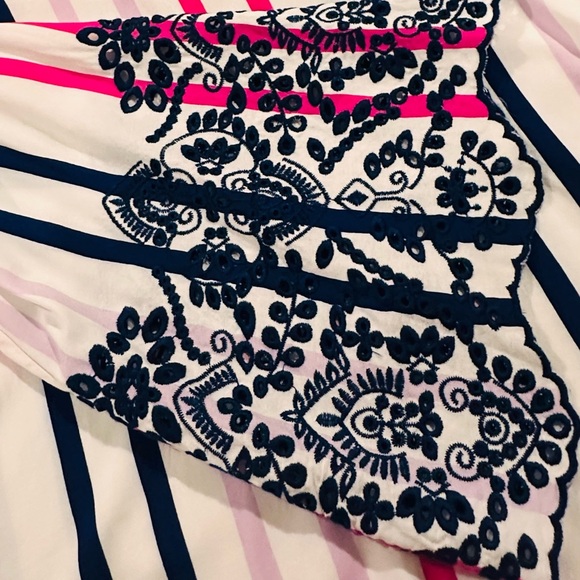 Fever V-Neck Embroidered Bell Sleeve Blouse in White, Pink & Navy Size Medium - Picture 4 of 10